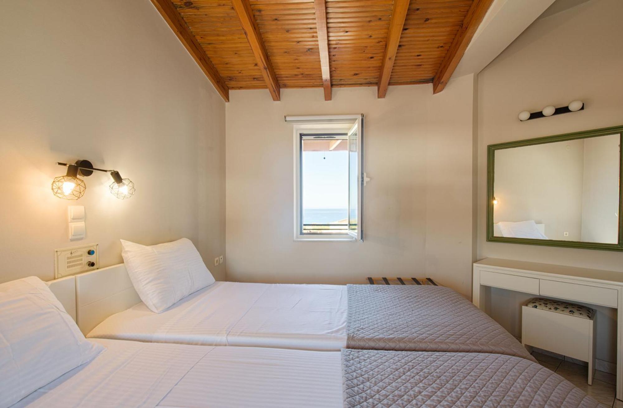 Yasmine Apartments And Rooms Kato Daratso Eksteriør billede